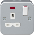 Knightsbridge MLA MR7000N Metal Clad 13A 1G DP switched socket with neon
